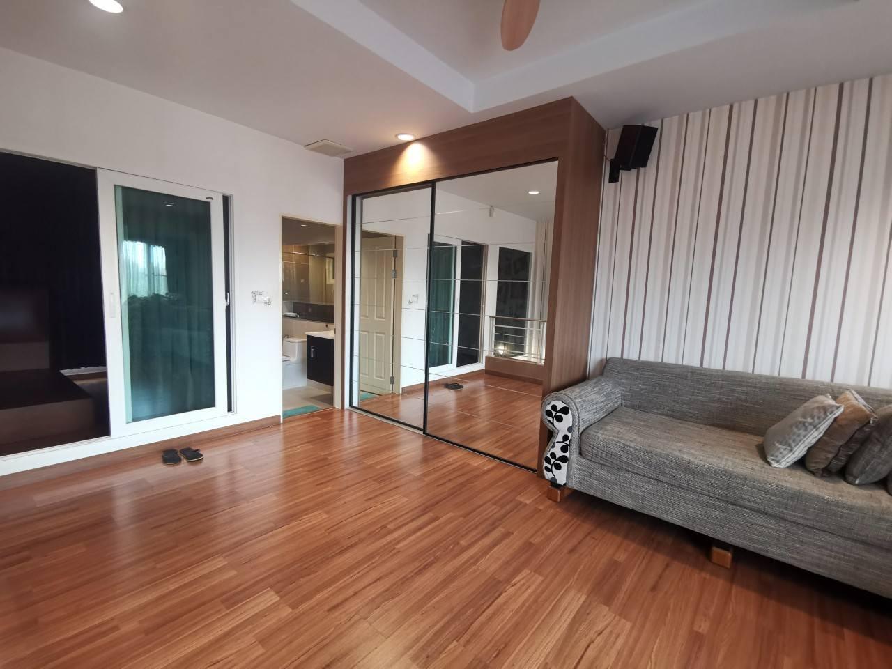 3 Bedroom Townhouse For Sale in Chong Nonsi, Yan Nawa, Bangkok - Image 33