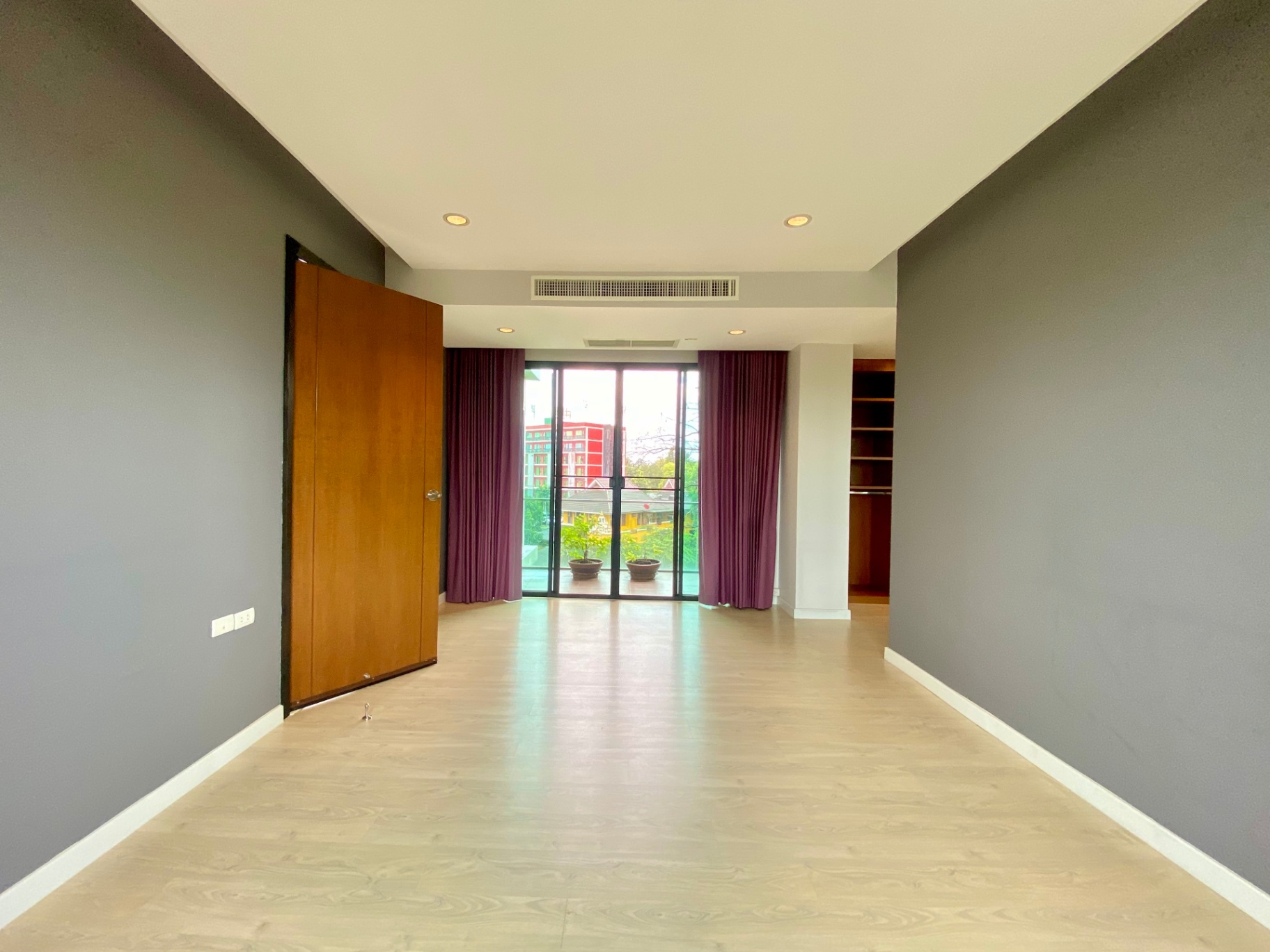 The Resort Condominium - Image 10