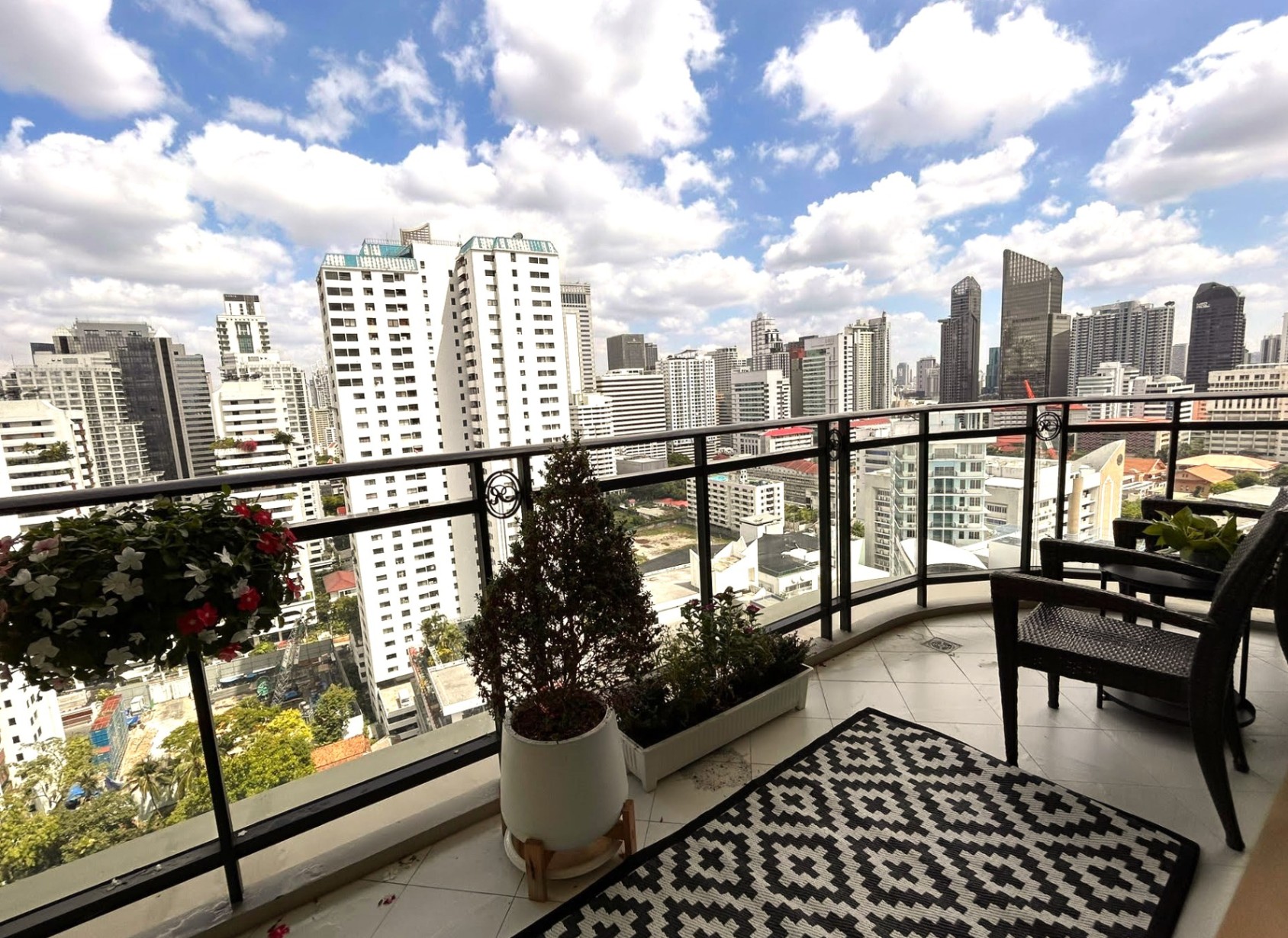 Royce Private Residences - Image 5