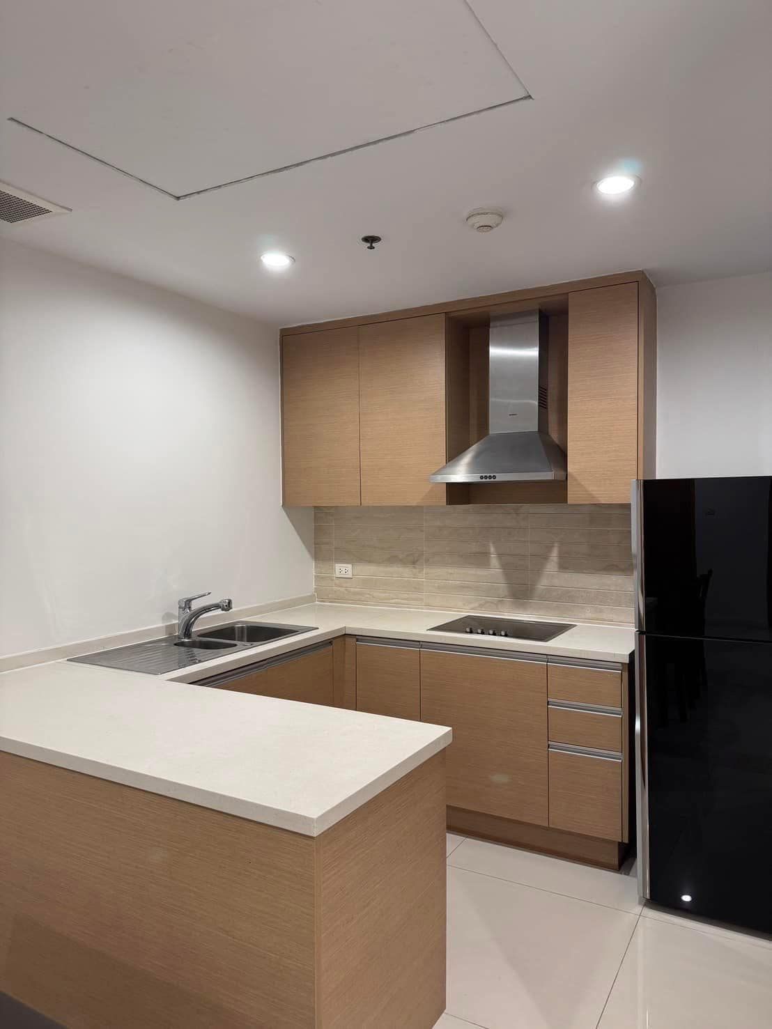 The Empire Place - Image 4
