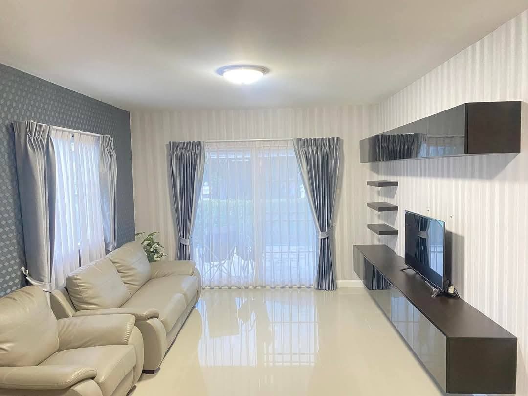 3 Bedroom House For Sale in San Kamphaeng, San Kamphaeng, Chiang Mai - Image 2