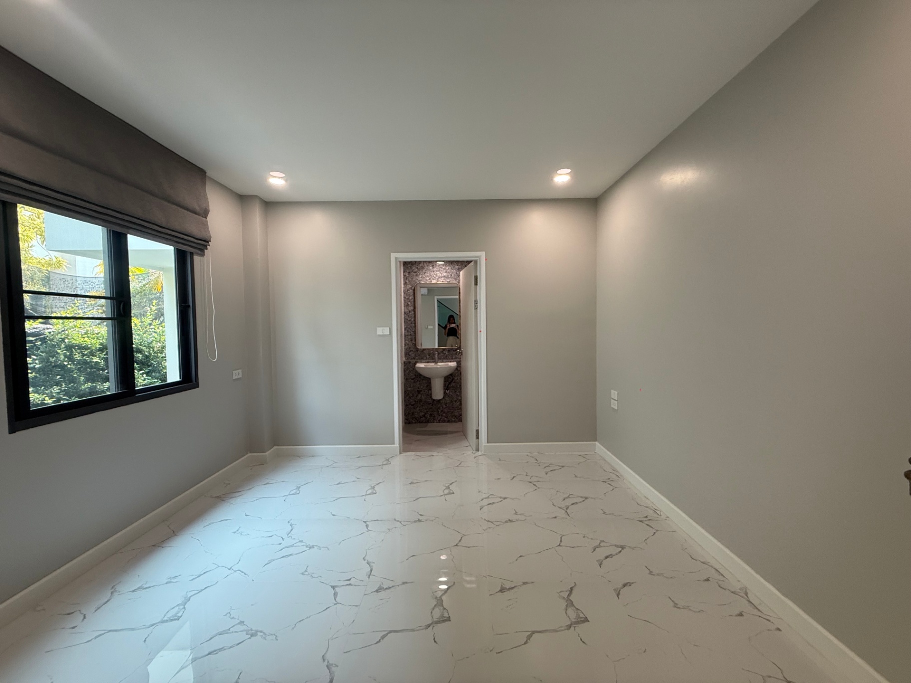 5 Bedroom House For Sale in Nam Phrae, Hang Dong, Chiang Mai - Image 30