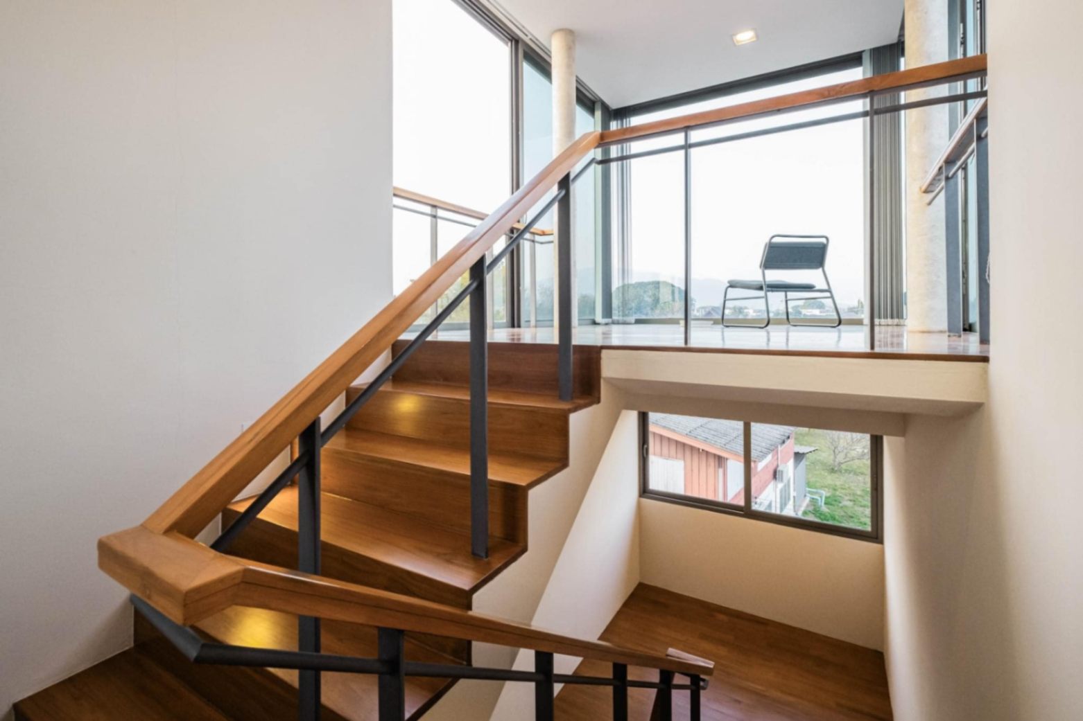 2 Bedroom House For Sale in San Phak Wan, Hang Dong, Chiang Mai - Image 12
