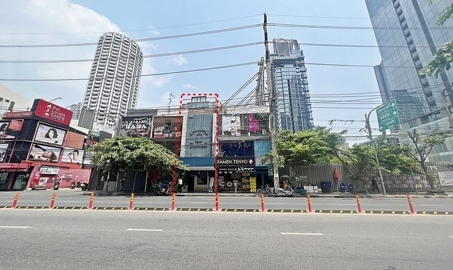  Retail Space For Sale in Khlong Toei, Khlong Toei, Bangkok - Image 1
