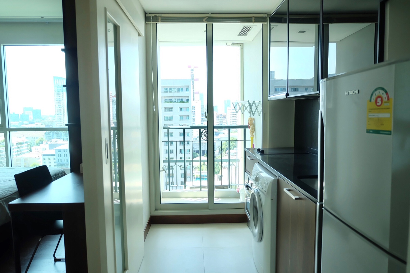 Ivy Thonglor 23 - Image 6
