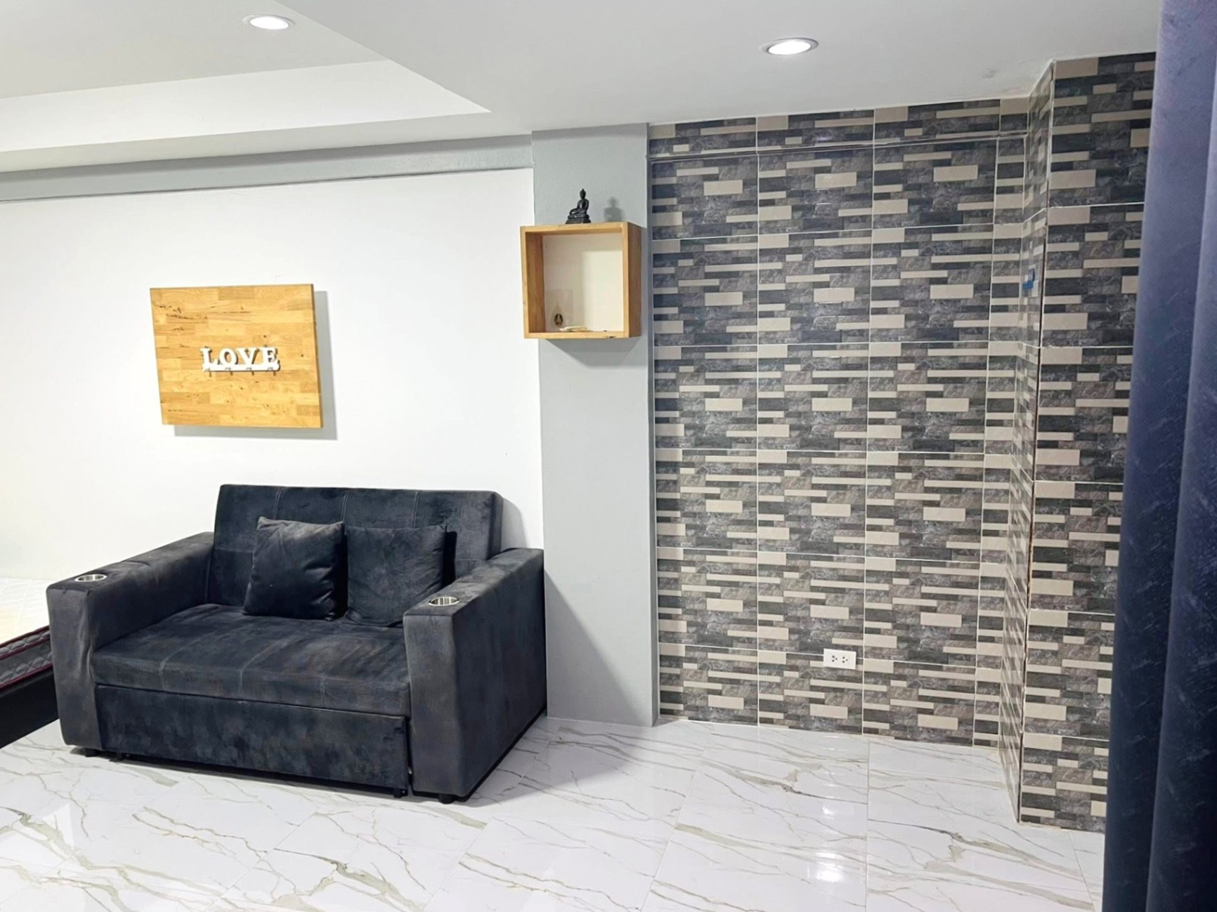 Seven Star Condo - Image 4