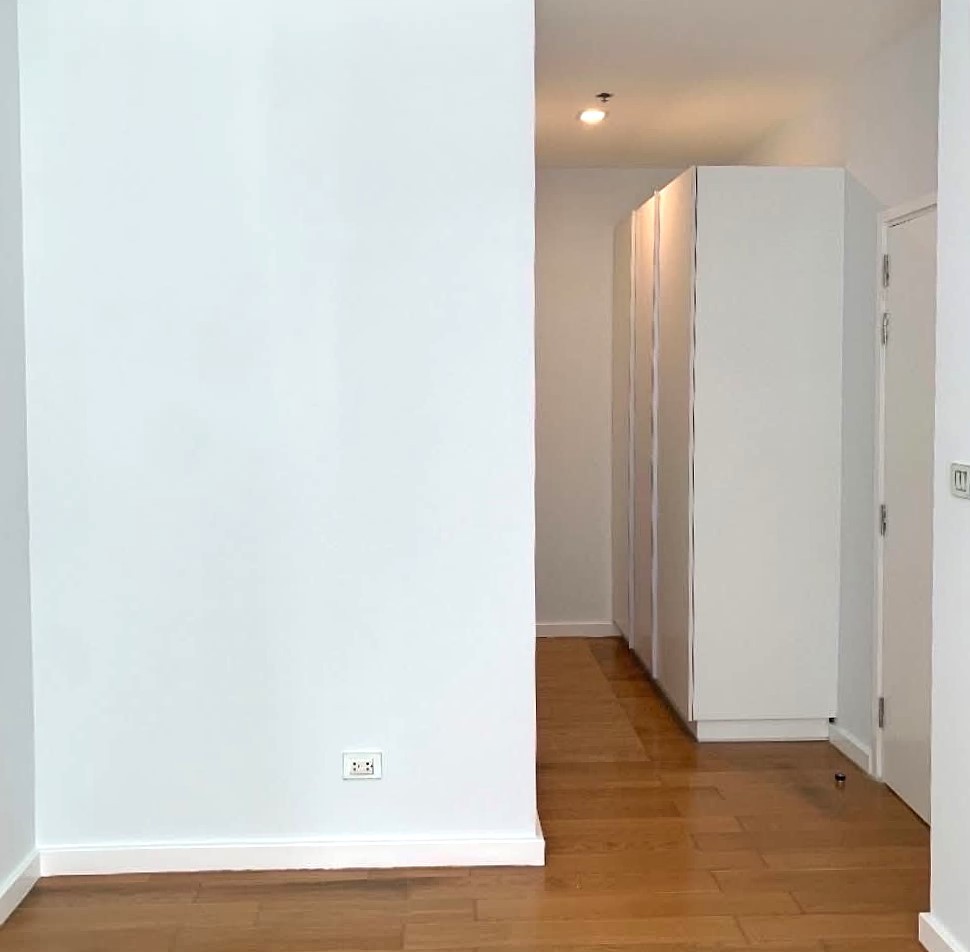 1 Bedroom Condo For Sale in Thanon Phet Buri, Ratchathewi, Bangkok - Image 4