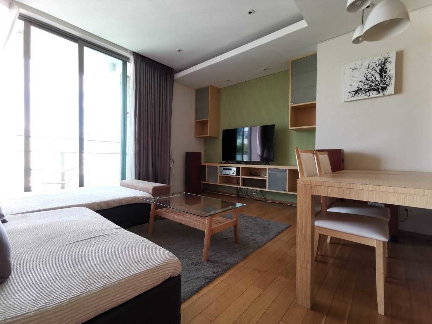 AEQUA Residence Sukhumvit 49 - Image 1