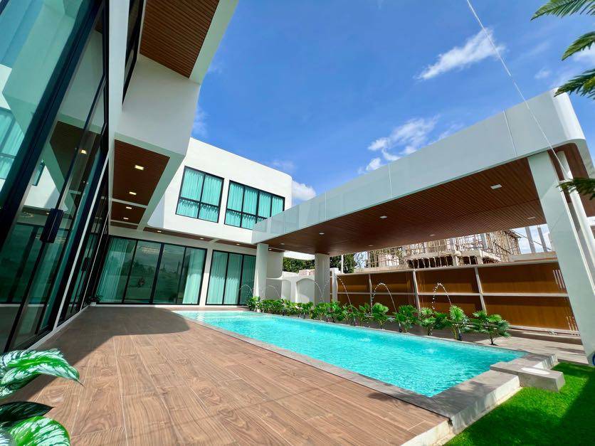 7 Bedroom House For Sale in Mae Hia, Mueang Chiang Mai, Chiang Mai - Image 27