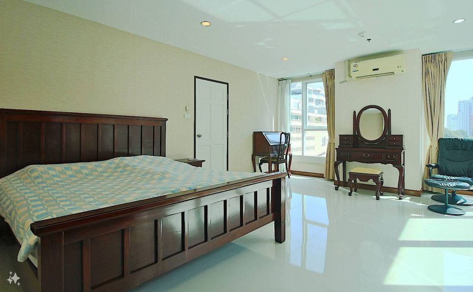 Sukhumvit Living Town - Image 3