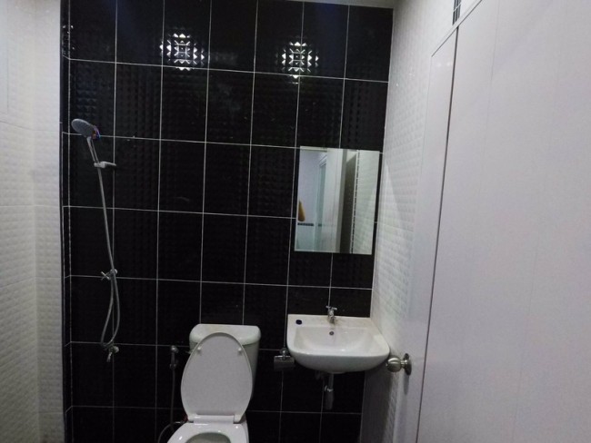 3 Bedroom Townhouse For Sale in Tha Sala, Mueang Chiang Mai, Chiang Mai - Image 6