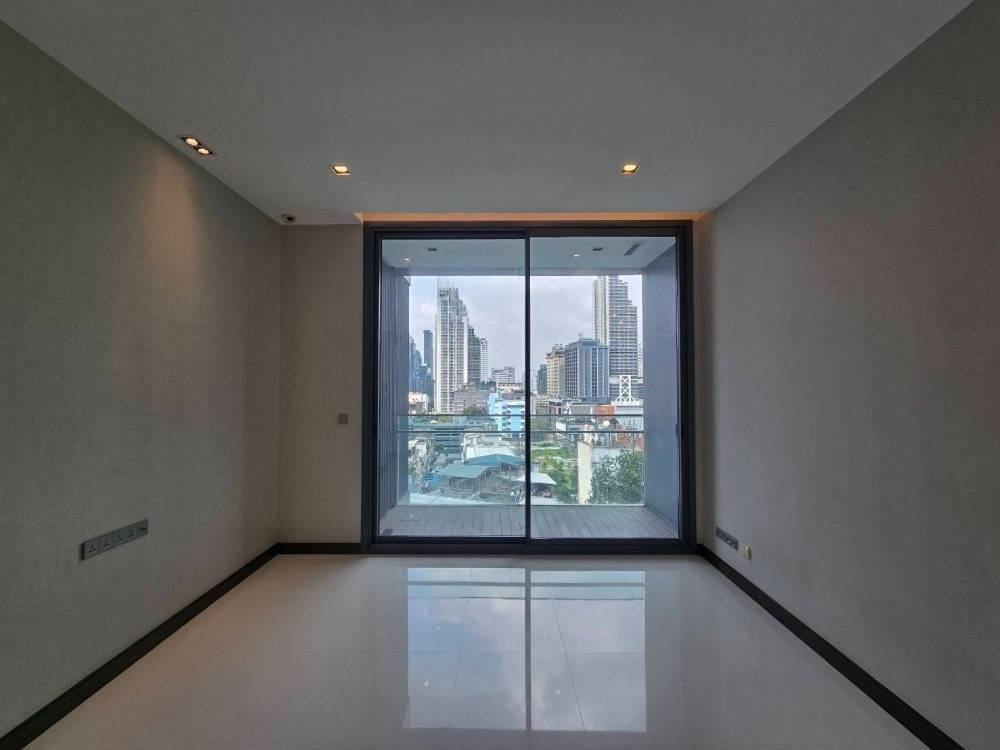 Q1 Sukhumvit Condo by Q House - Image 1