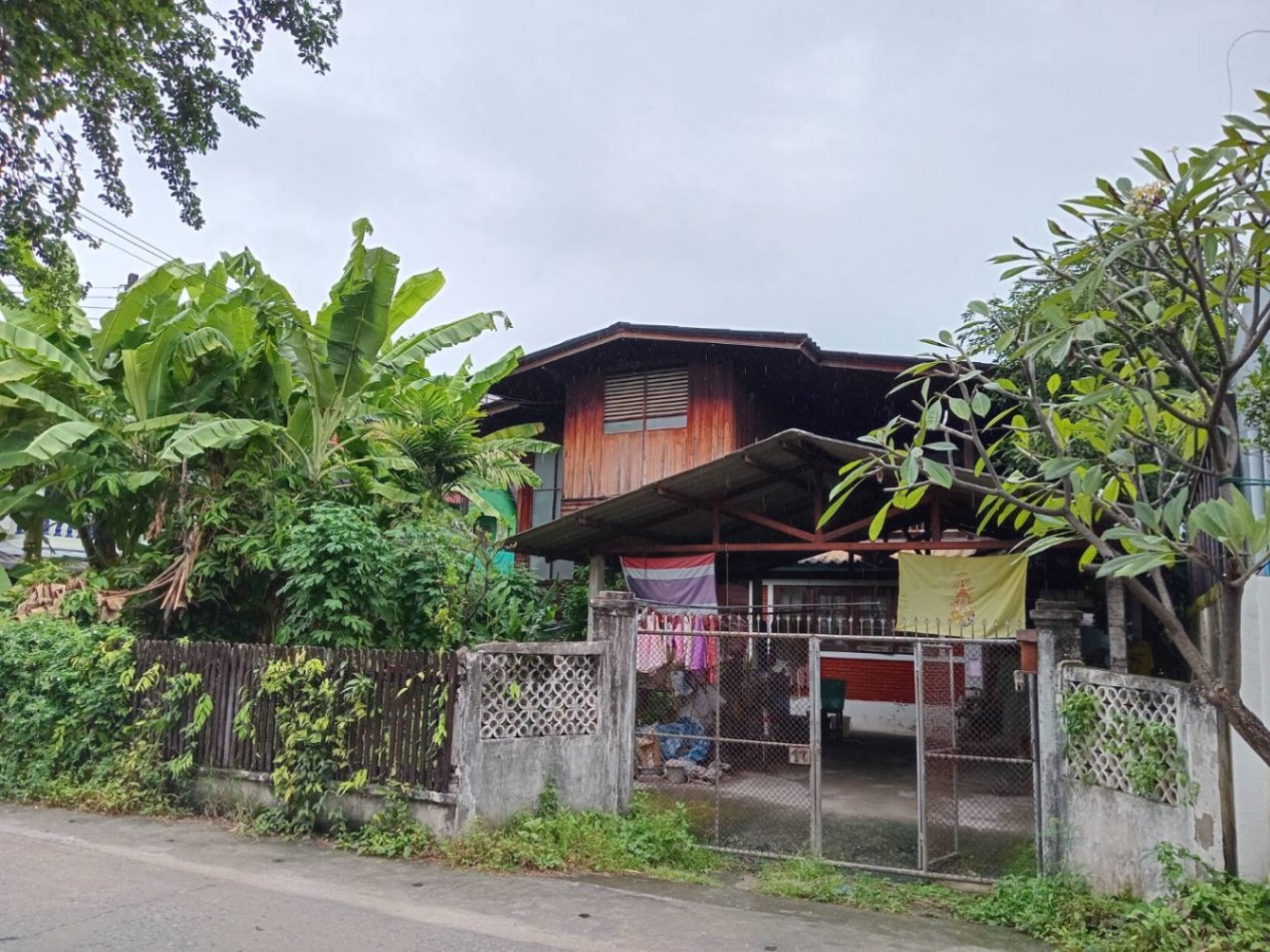 6 Bedroom House For Sale in Phra Sing, Mueang Chiang Mai, Chiang Mai - Image 13