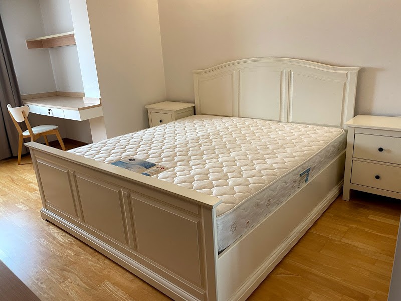 Residence 52 Condominium - Image 3