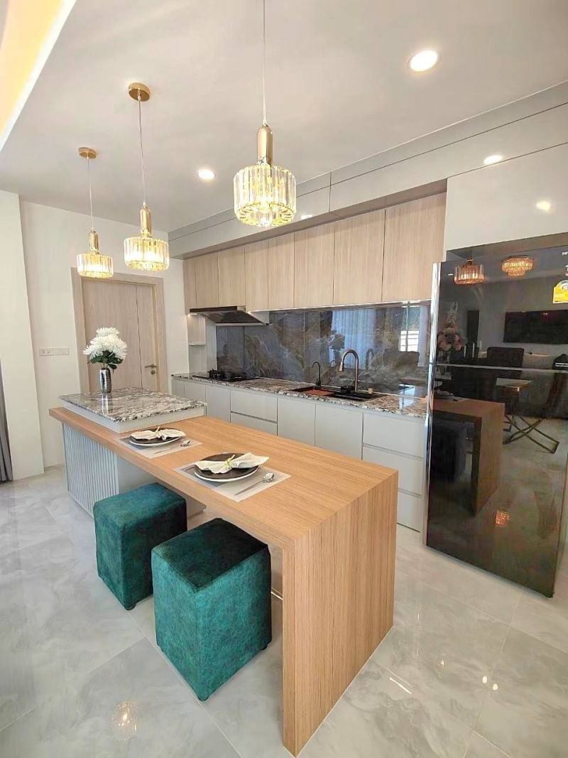 6 Bedroom House For Sale in Ton Pao, San Kamphaeng, Chiang Mai - Image 13