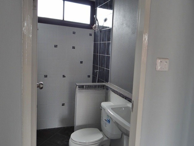 3 Bedroom House For Sale in San Sai Noi, San Sai, Chiang Mai - Image 10