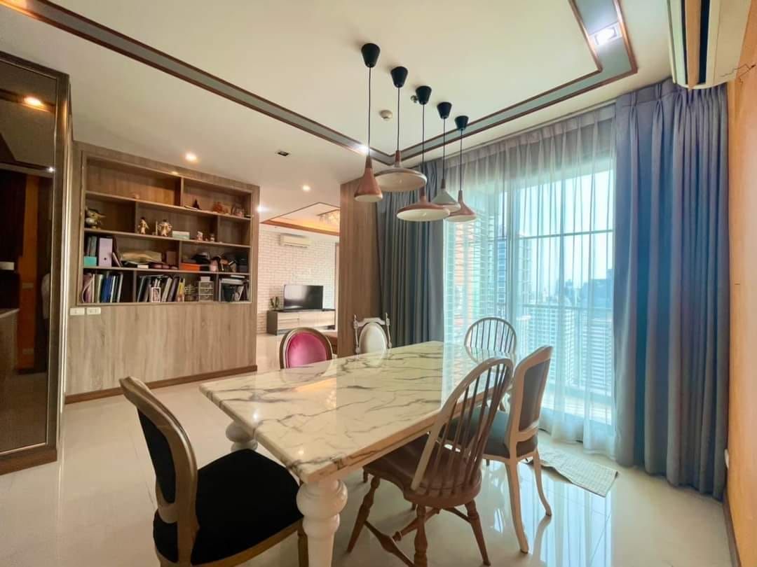 Villa Asoke Condominium - Image 4