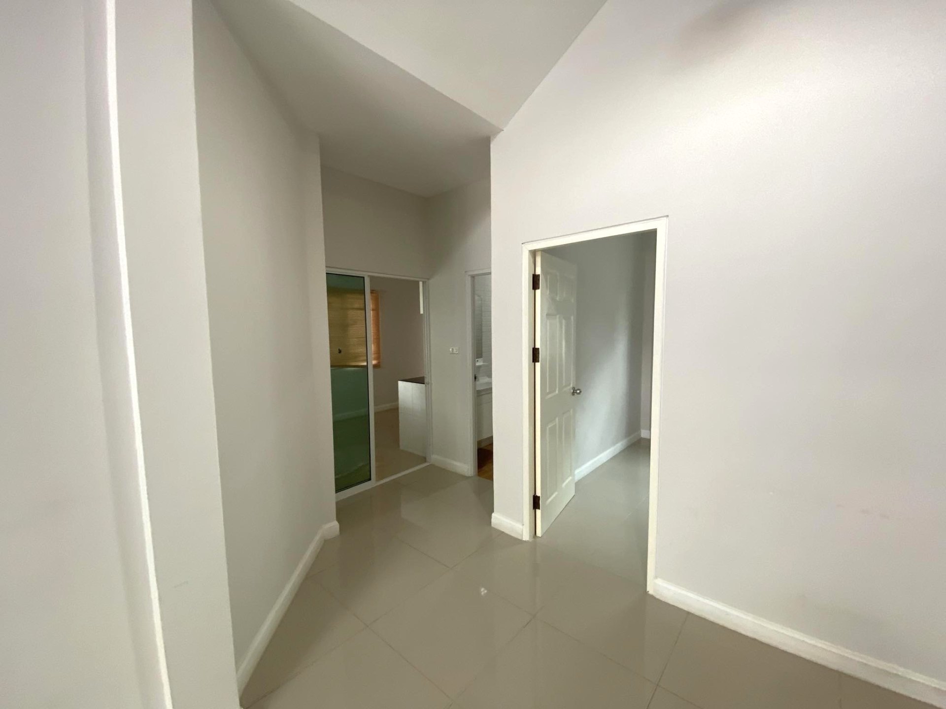 3 Bedroom House For Sale in San Pa Pao, San Sai, Chiang Mai - Image 7