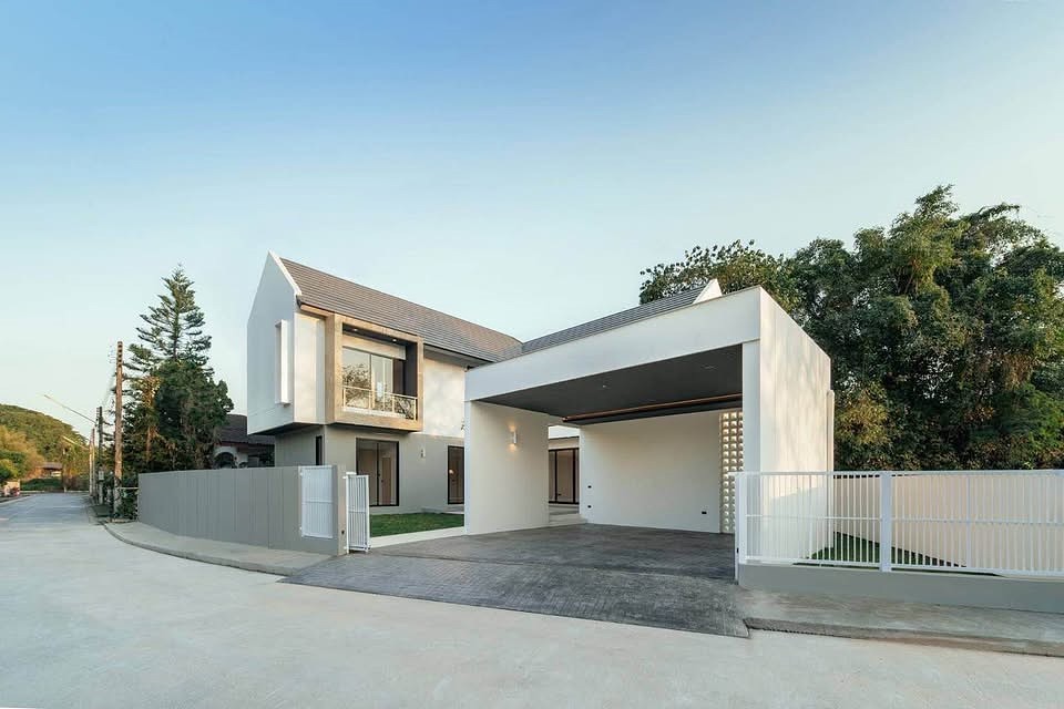 5 Bedroom House For Sale in Nong Han, San Sai, Chiang Mai - Image 1