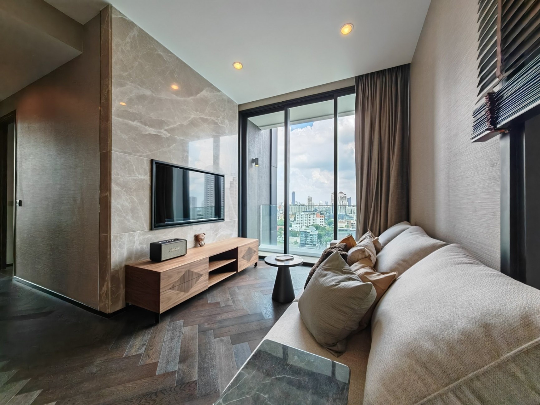 THE ESSE Sukhumvit 36 - Image 3