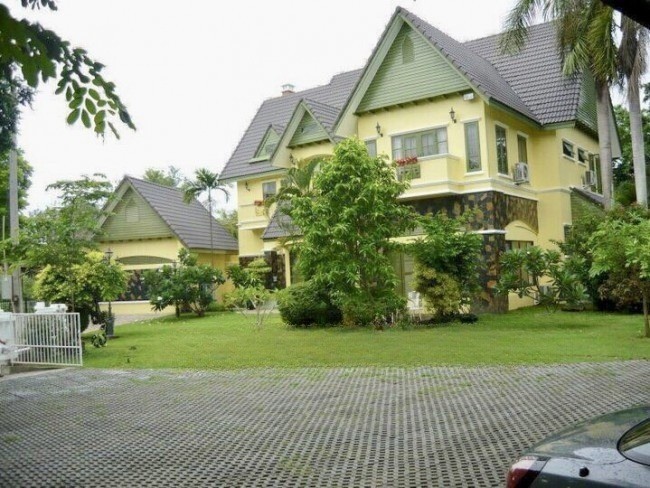 6 Bedroom House For Sale in Fa Ham, Mueang Chiang Mai, Chiang Mai - Image 5