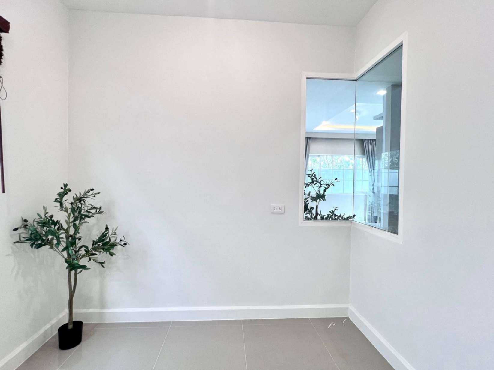 4 Bedroom House For Sale in Bang Khun Thian, Chom Thong, Bangkok - Image 19