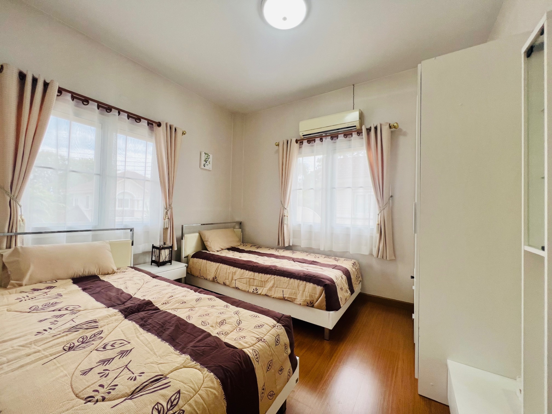 Home in Park - Image 17