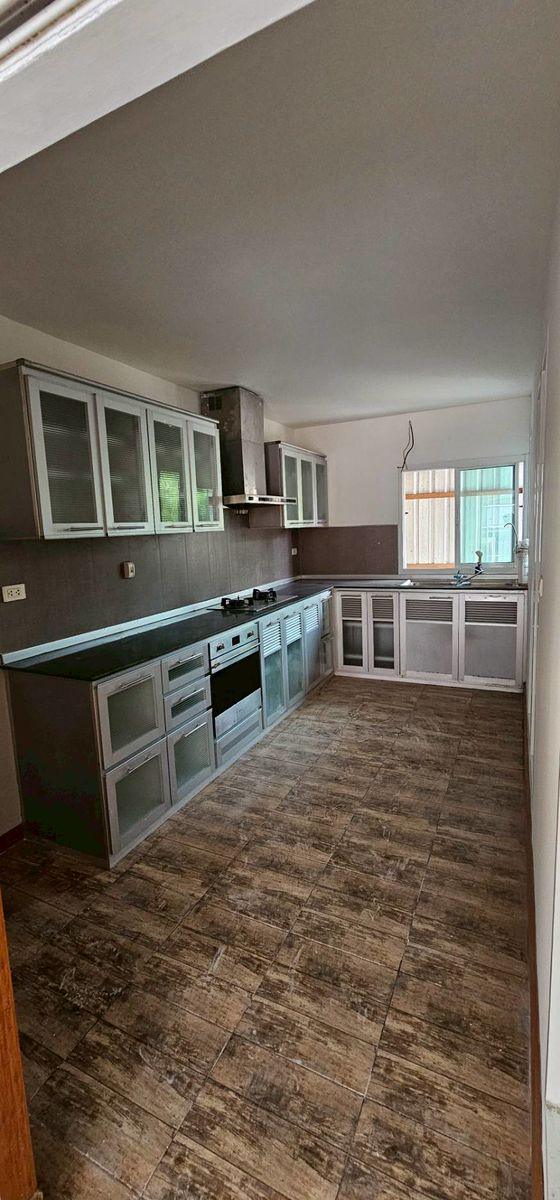4 Bedroom House For Sale in Saen Saep, Min Buri, Bangkok - Image 5
