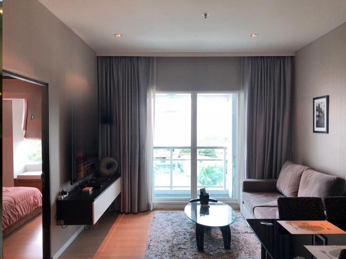 Eight Thonglor Residence - Image 1