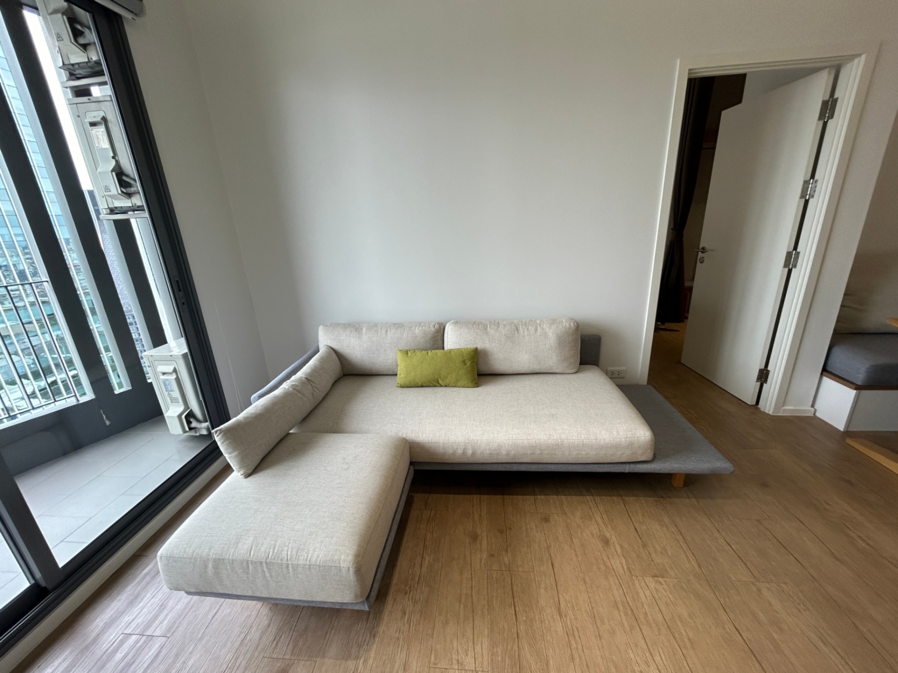 2 Bedroom Condo For Sale in Wang Mai, Pathum Wan, Bangkok - Image 1
