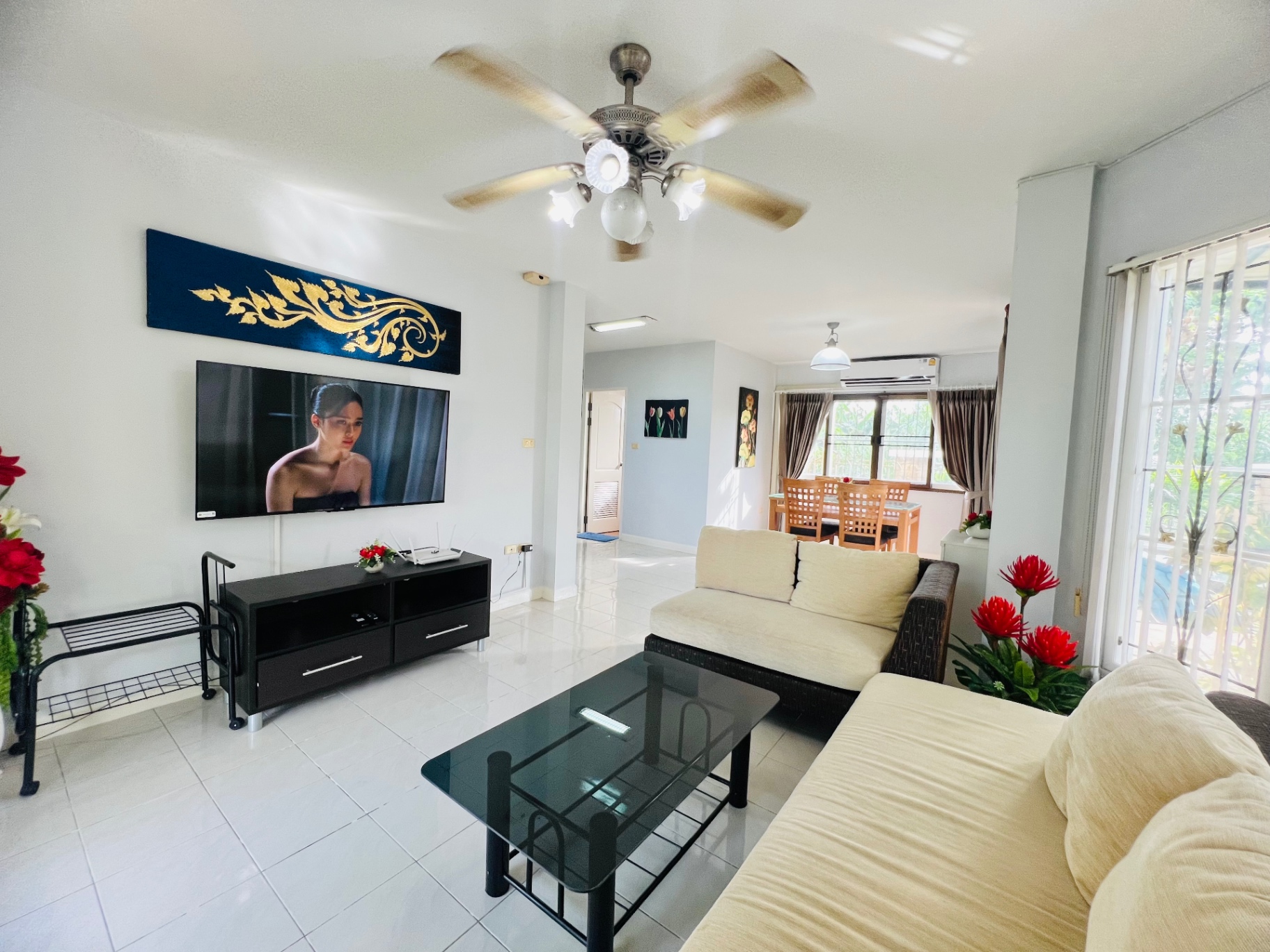 Home in Park - Image 4