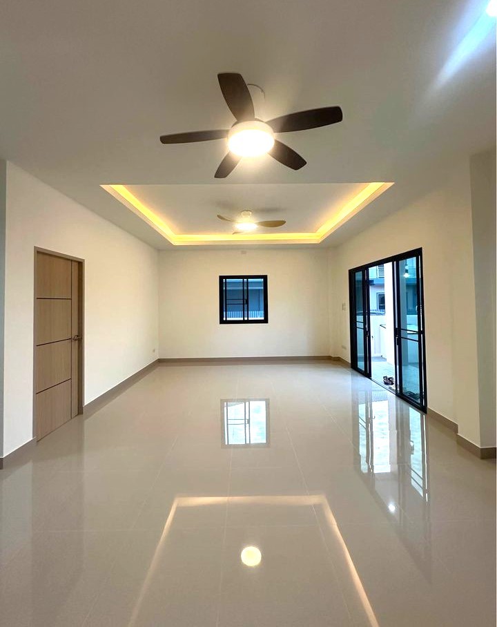 4 Bedroom House For Sale in Nong Chom, San Sai, Chiang Mai - Image 2