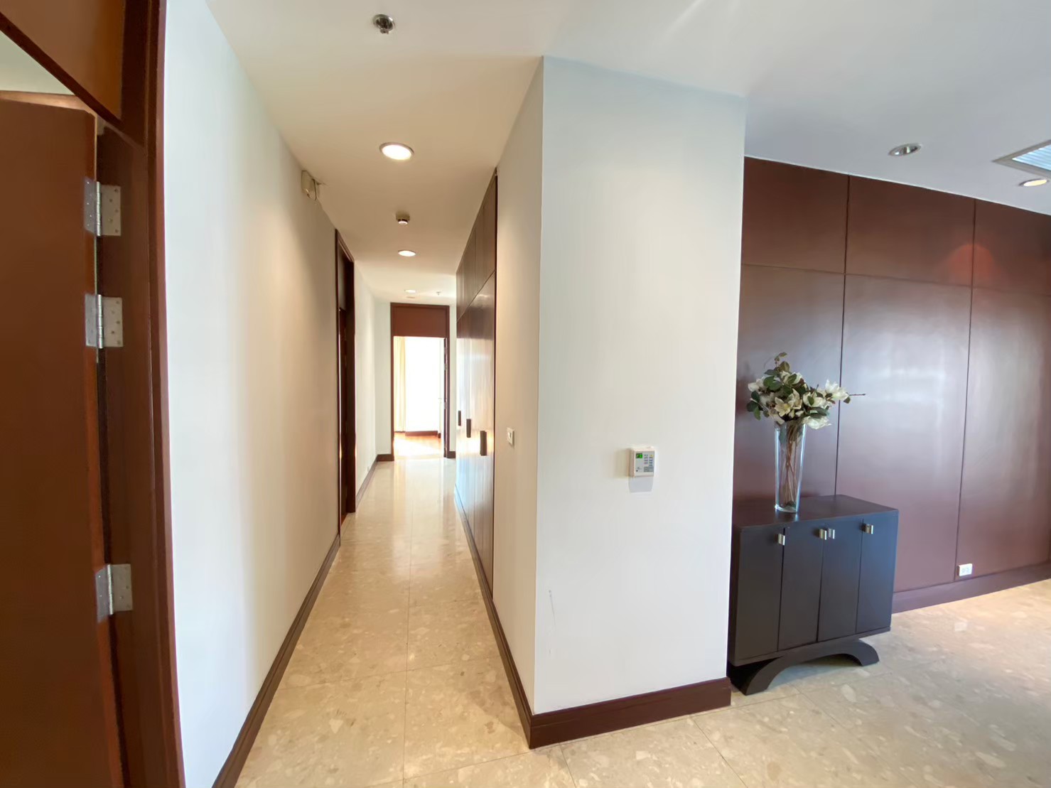 Royal Residence Park - Image 13