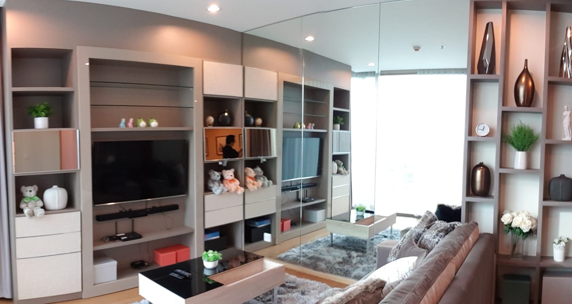 1 Bedroom Condo For Sale in Chong Nonsi, Yan Nawa, Bangkok - Image 2