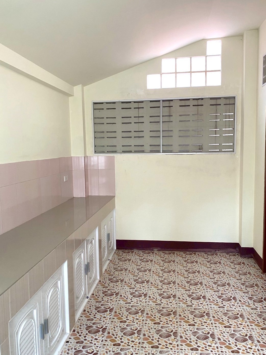 3 Bedroom House For Sale in San Phak Wan, Hang Dong, Chiang Mai - Image 5