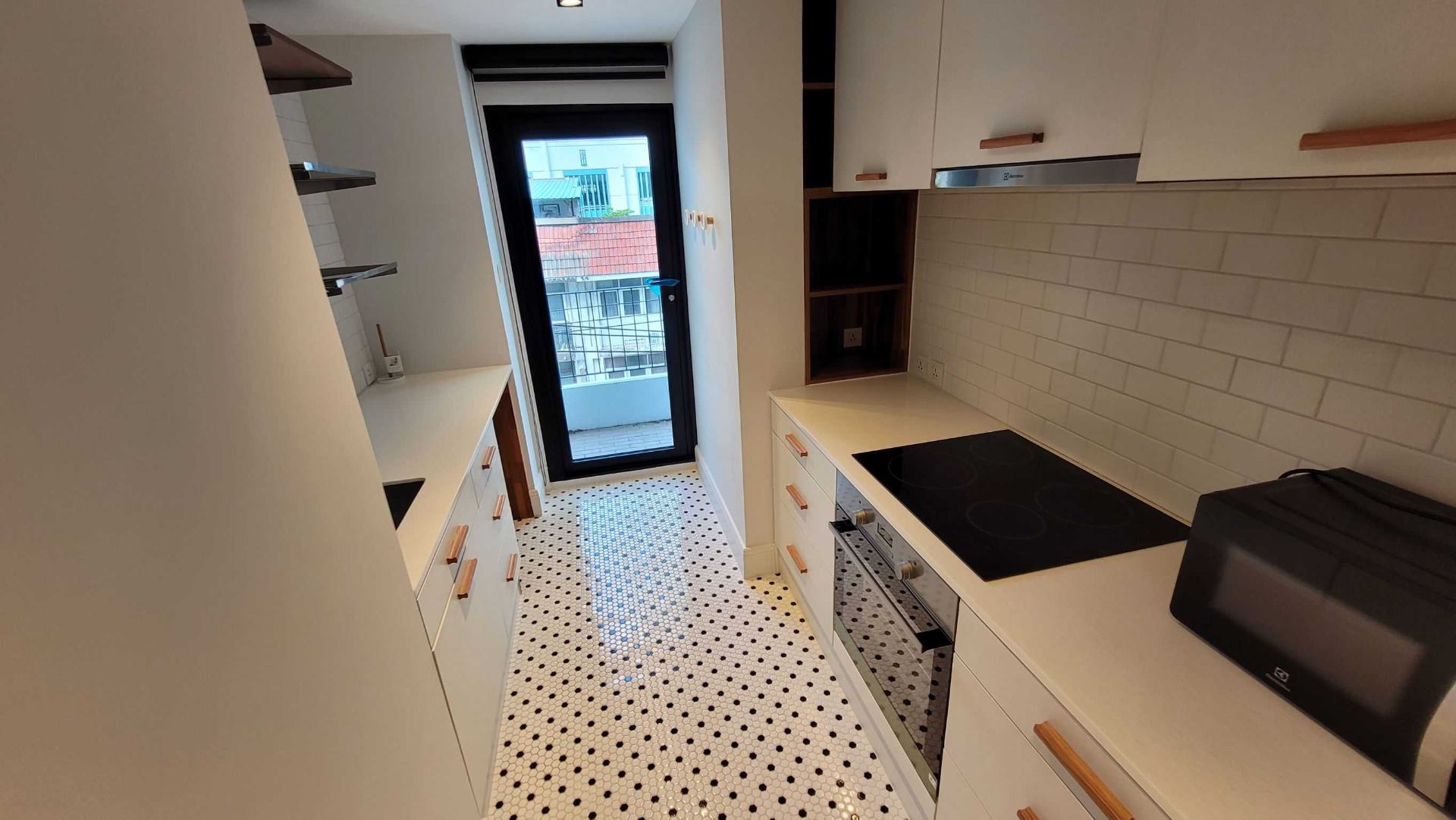2 Bedroom Condo For Sale in Khlong Tan Nuea, Vadhana, Bangkok - Image 4