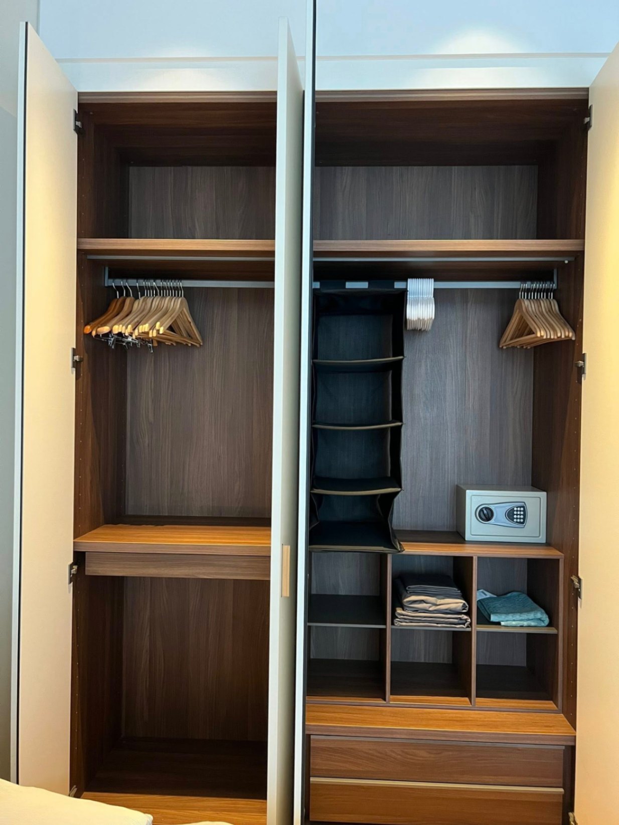 Studio Condo For Rent in Lumphini, Pathum Wan, Bangkok - Image 11