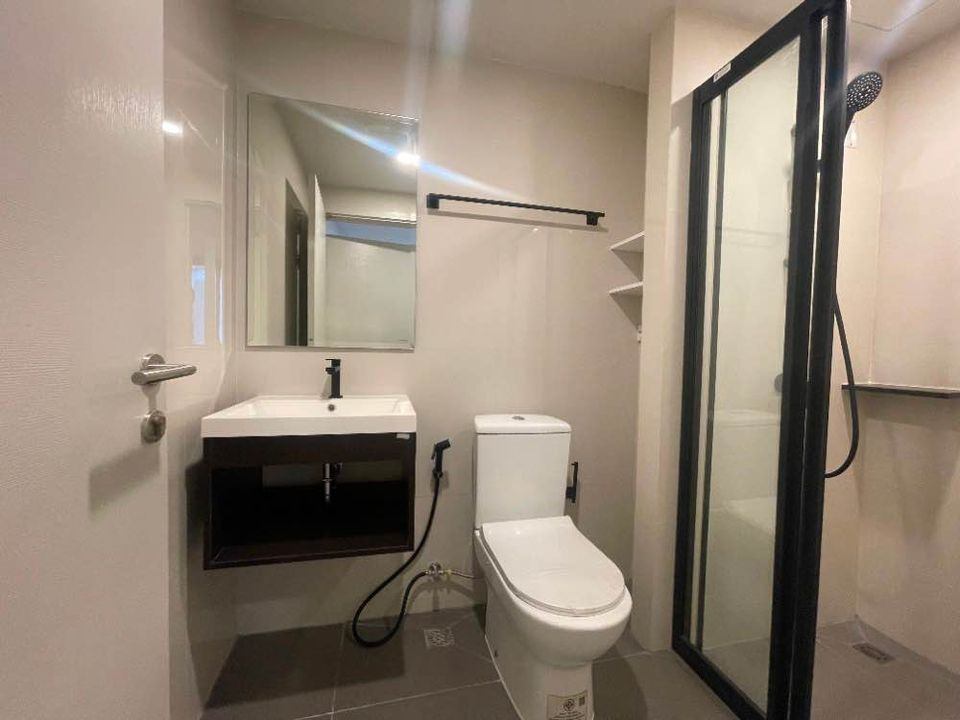 2 Bedroom Condo For Sale in Huai Khwang, Huai Khwang, Bangkok - Image 6