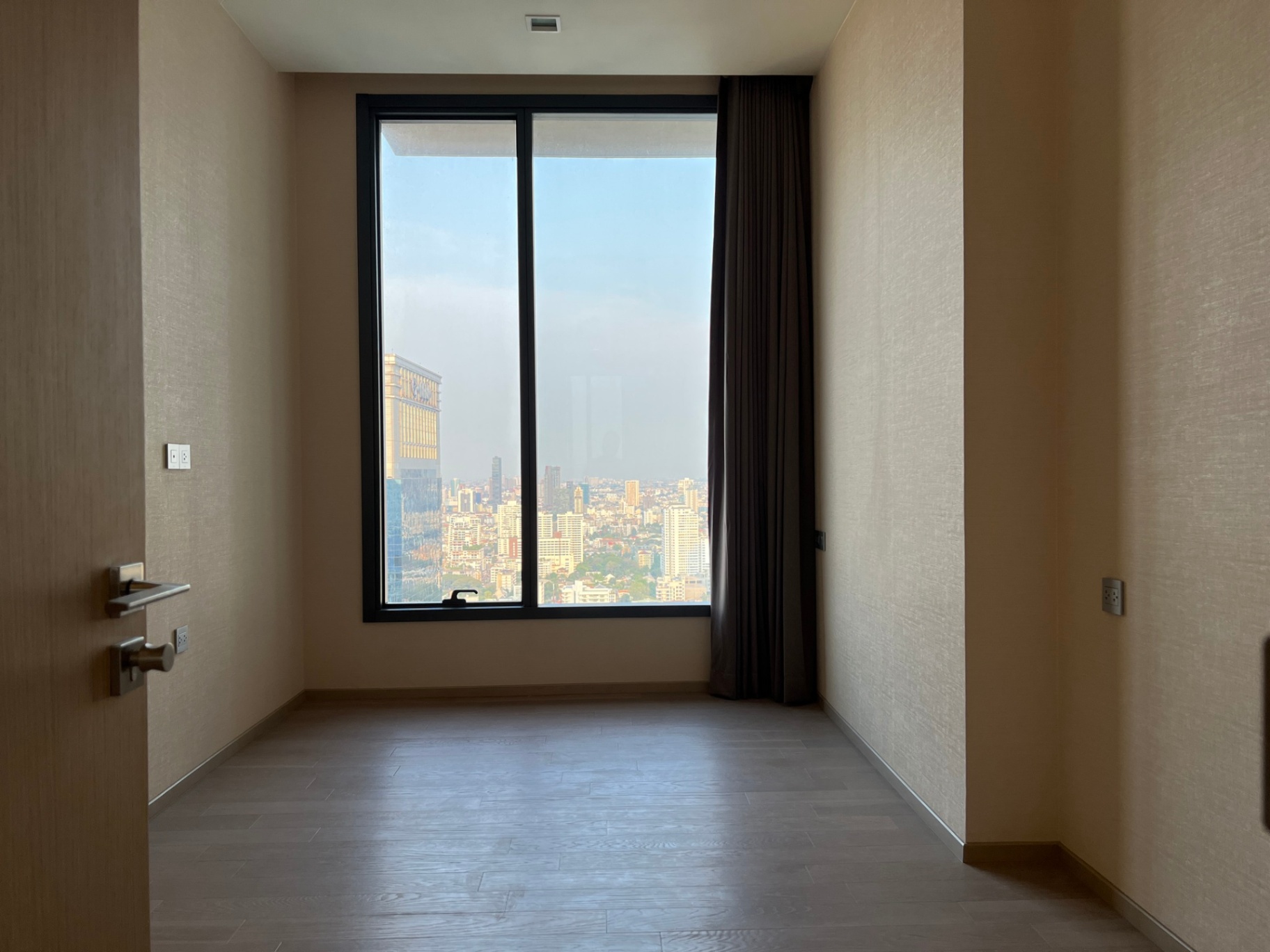 THE ESSE Asoke - Image 7