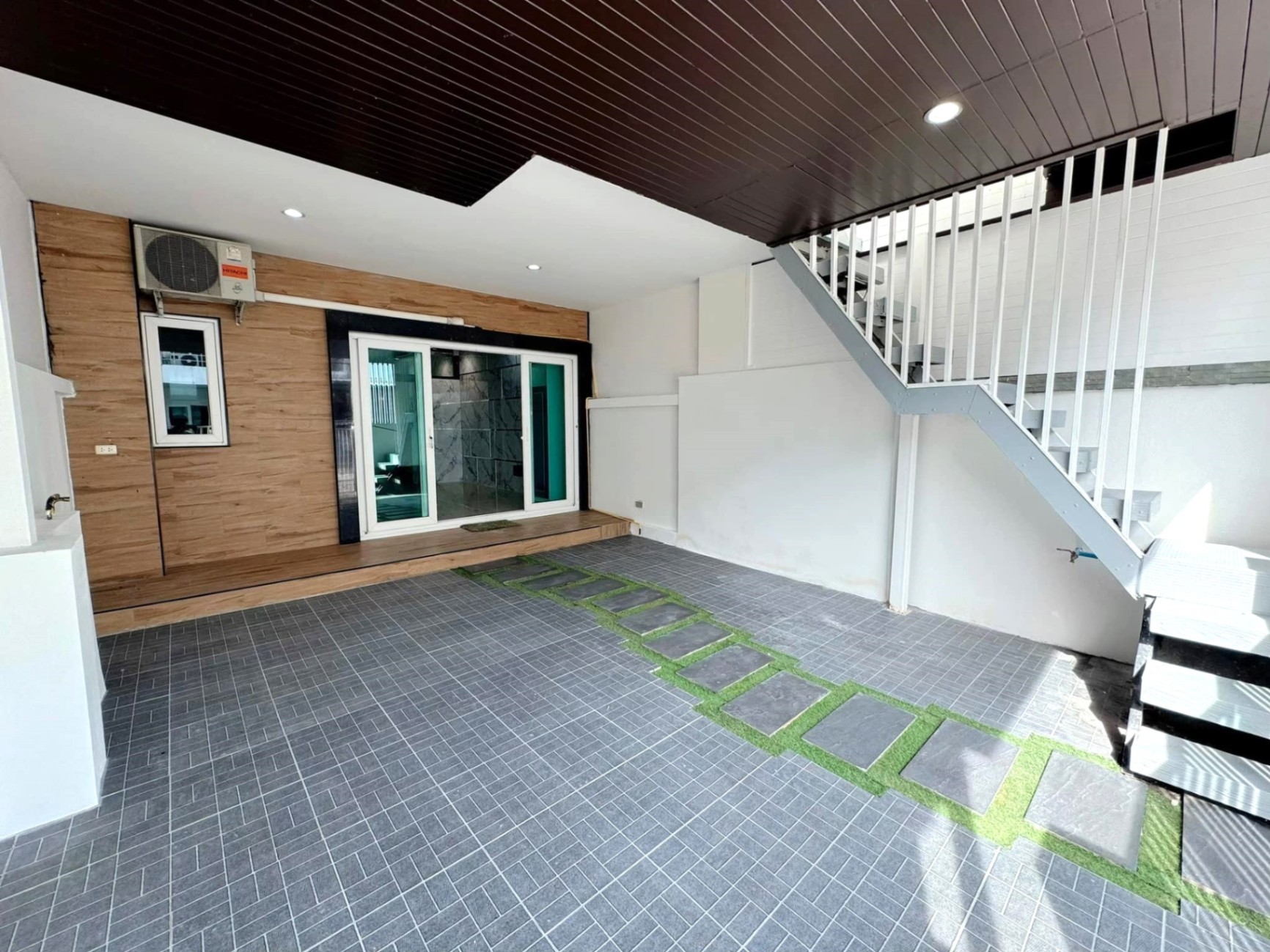 ดิ เออบาน่า +4 - Image 15