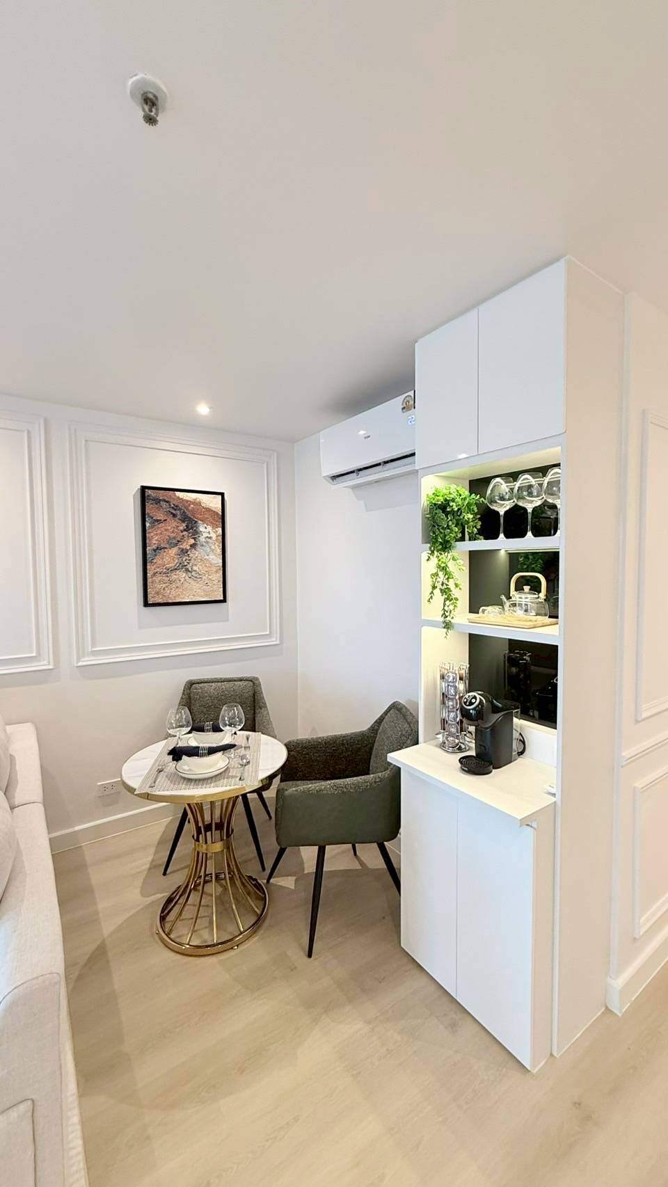 Sukhumvit Suites - Image 6