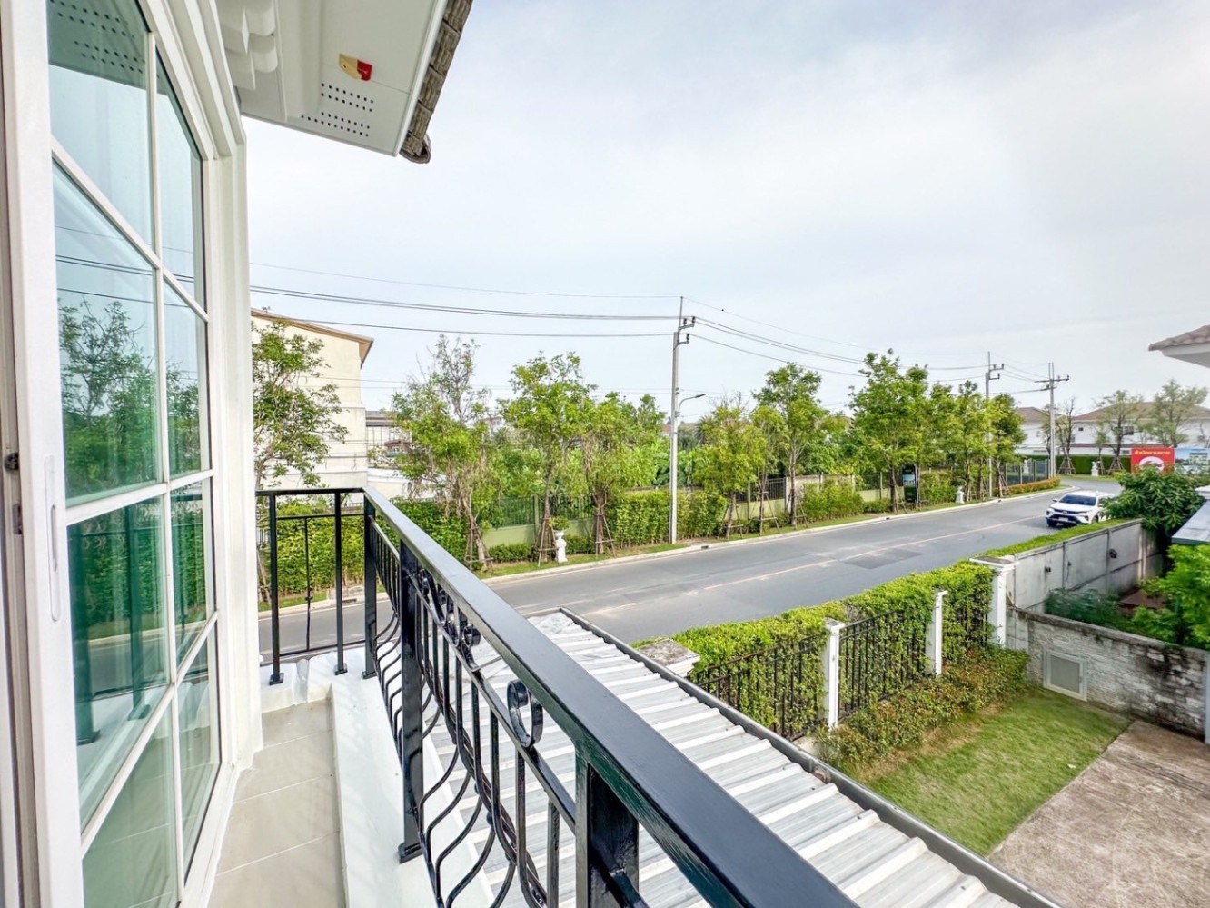 4 Bedroom House For Sale in Bang Khun Thian, Chom Thong, Bangkok - Image 5