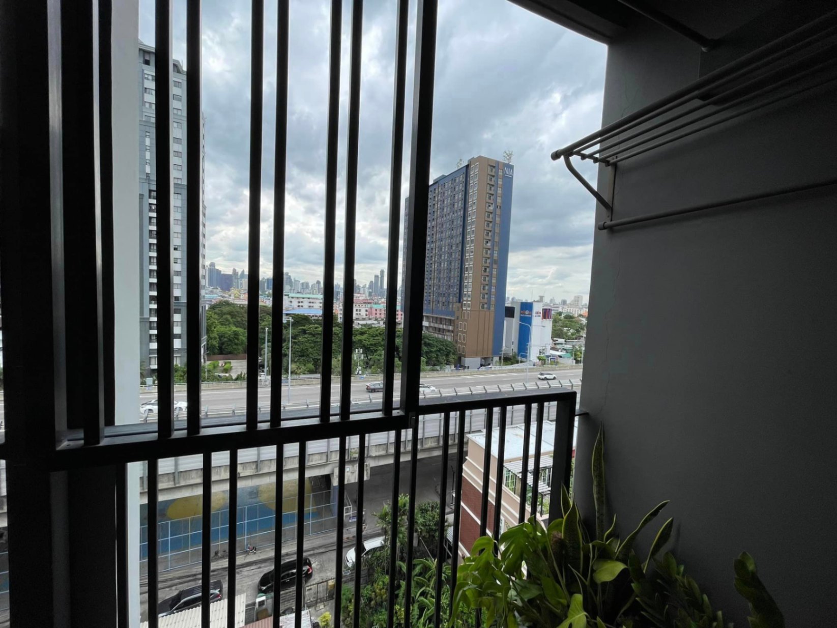 THE BASE Park East - Sukhumvit 77 - Image 11