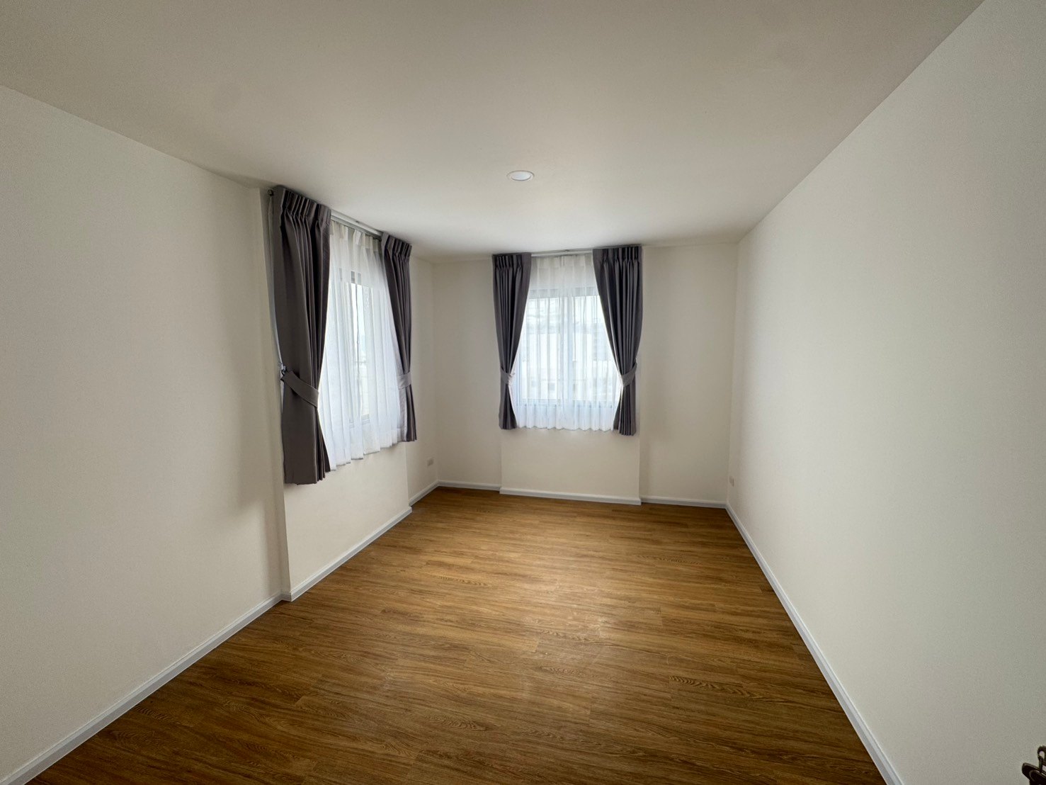 Belle Park Residence - Image 5