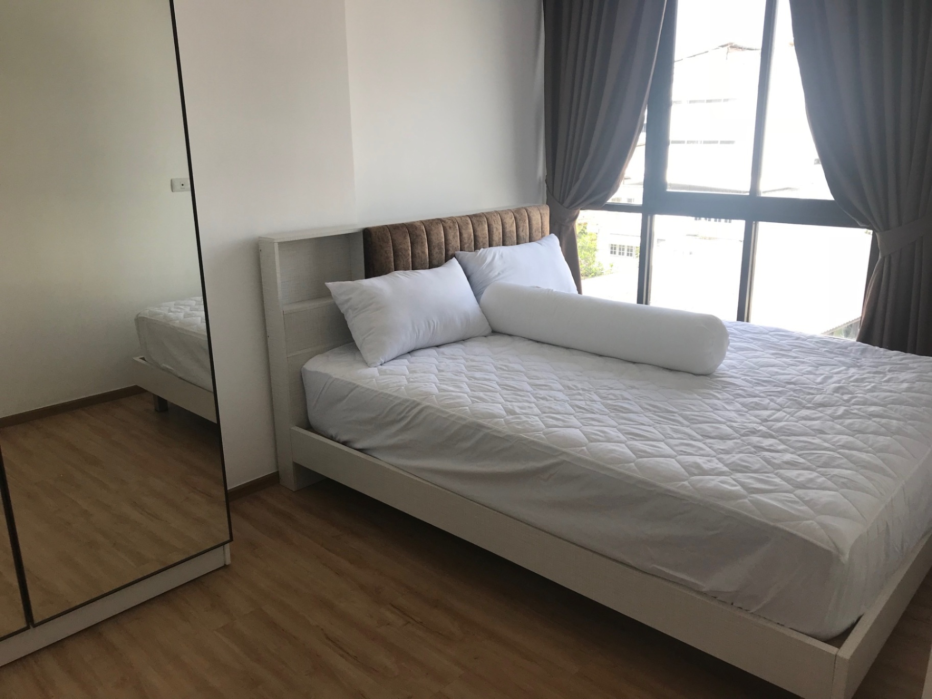1 Bedroom Condo For Sale in Wat Phraya Krai, Bang Kho Laem, Bangkok - Image 4