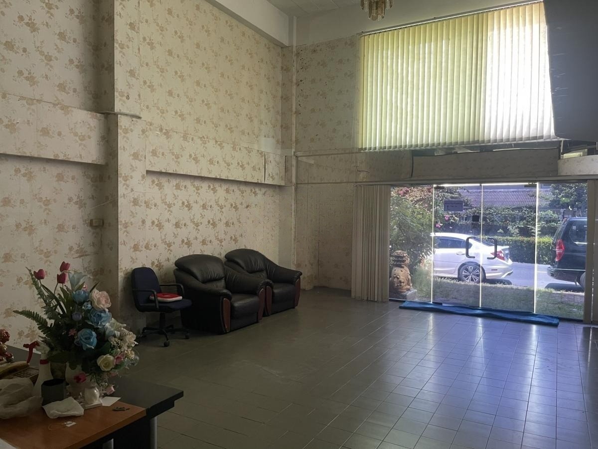  พื้นที่ค้าปลีก สำหรับขาย ใน บางกะปิ, ห้วยขวาง, กรุงเทพมหานคร - Image 3