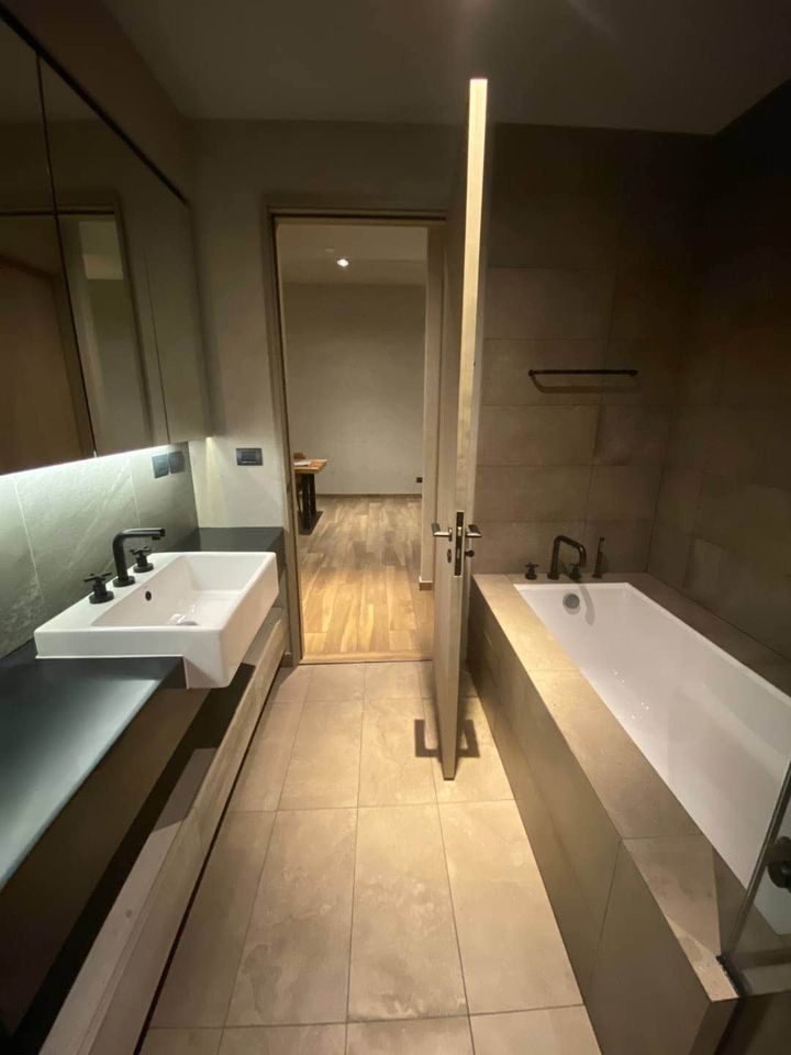 The Lofts Asok by Raimon Land - Image 13