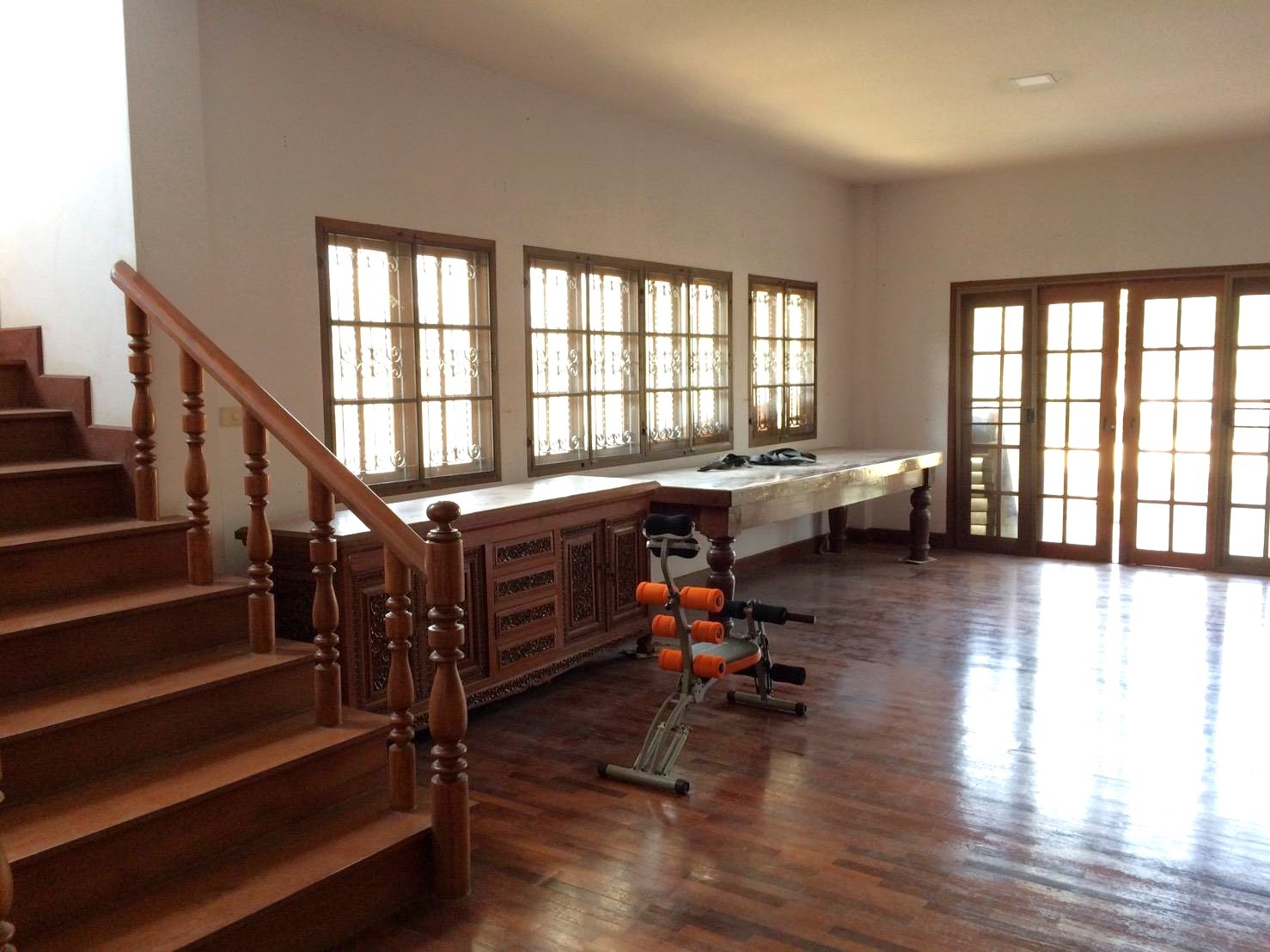 5 Bedroom House For Sale in Ton Pao, San Kamphaeng, Chiang Mai - Image 3