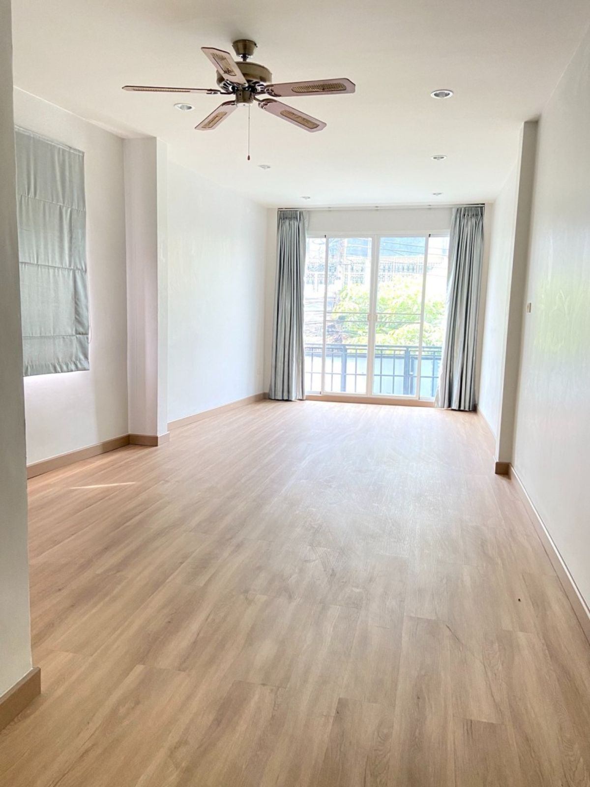  Retail Space For Sale in Yan Nawa, Sathon, Bangkok - Image 3