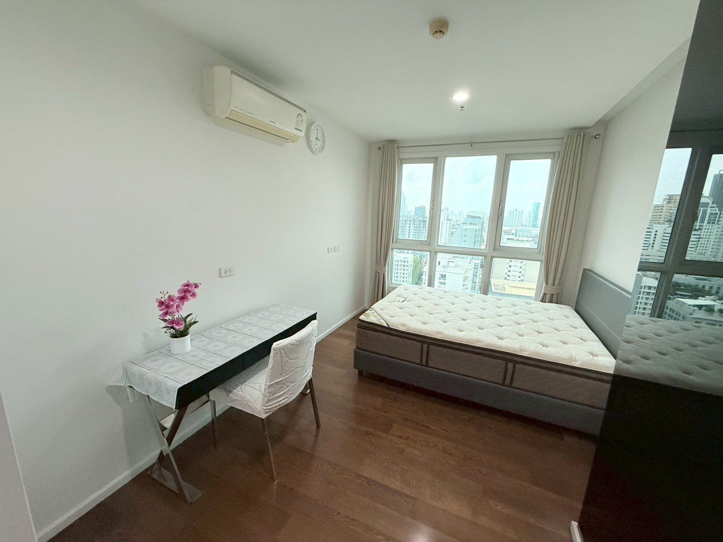 15 Sukhumvit Residences - Image 8